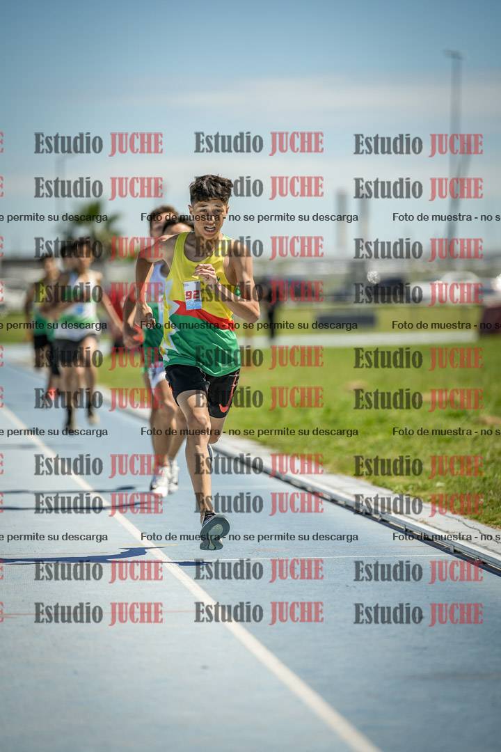 Fotos de los 600 m llanos de varones