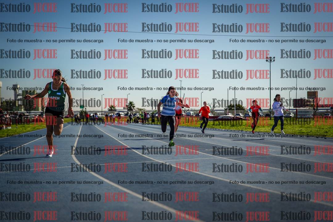 Fotos de los 80 m llanos de mujeres - U14