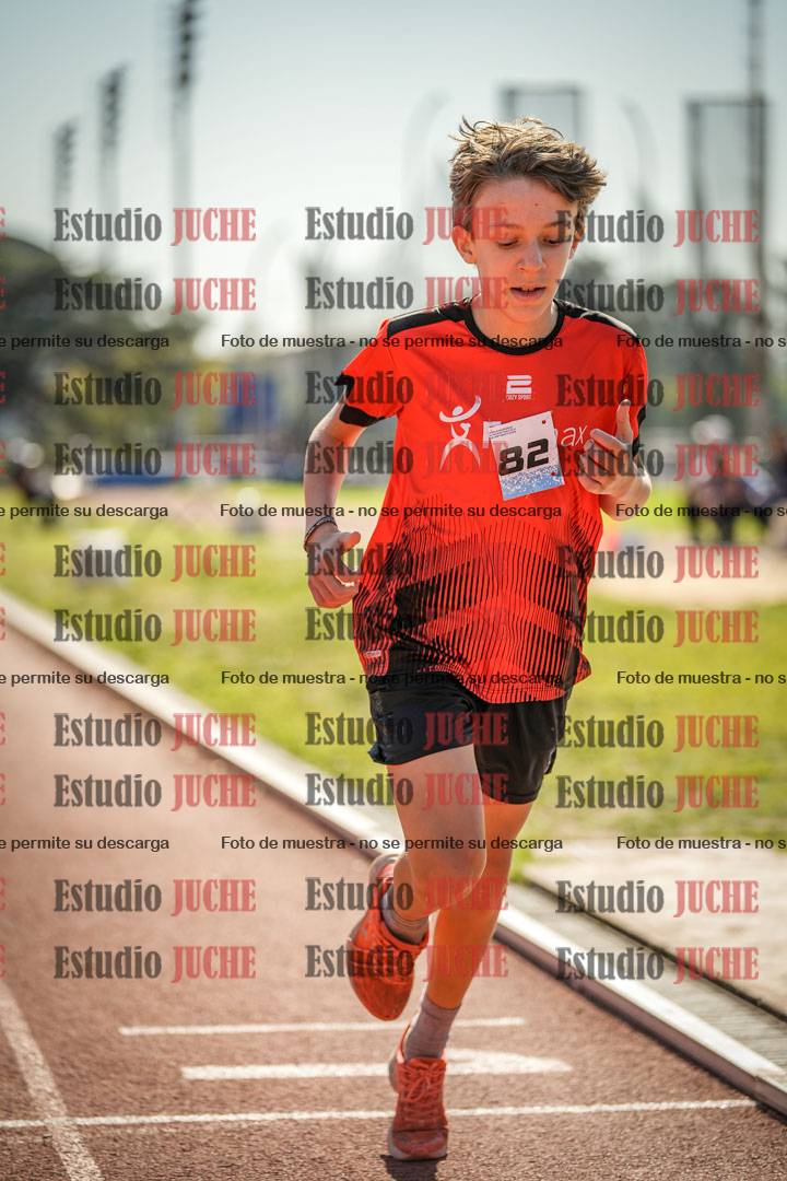 Fotos de los 600 m llanos de varones - U16