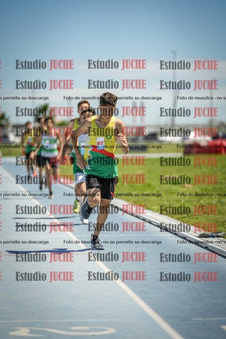 Fotos de los 600 m llanos de varones