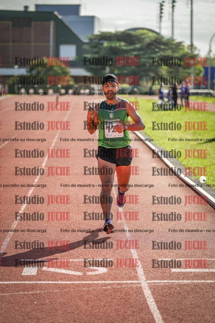 Fotos de los 3000 m con obstáculos de varones