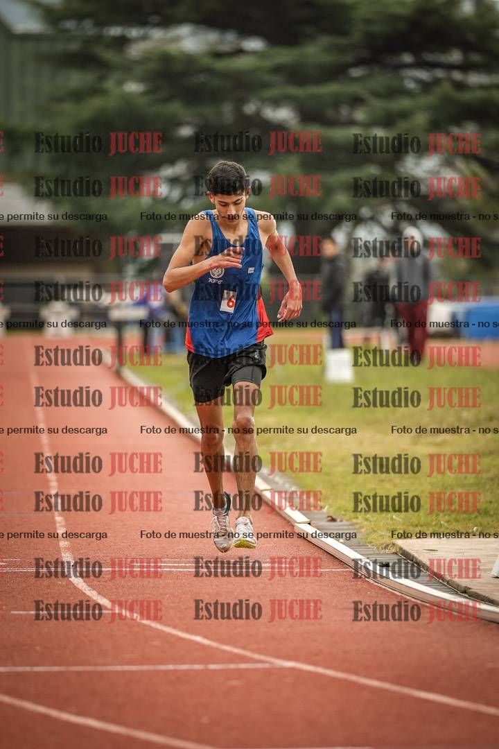 Fotos de los 3000 m con obstáculos de varones