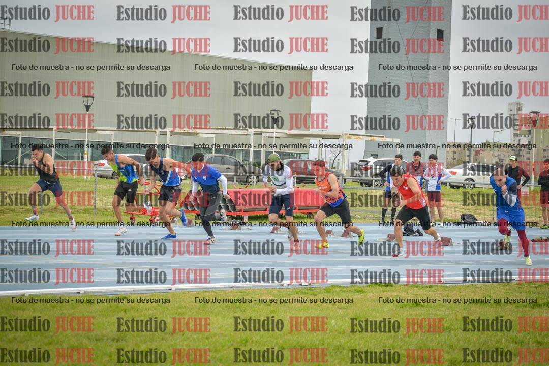 Fotos de los 100 m llanos de varones