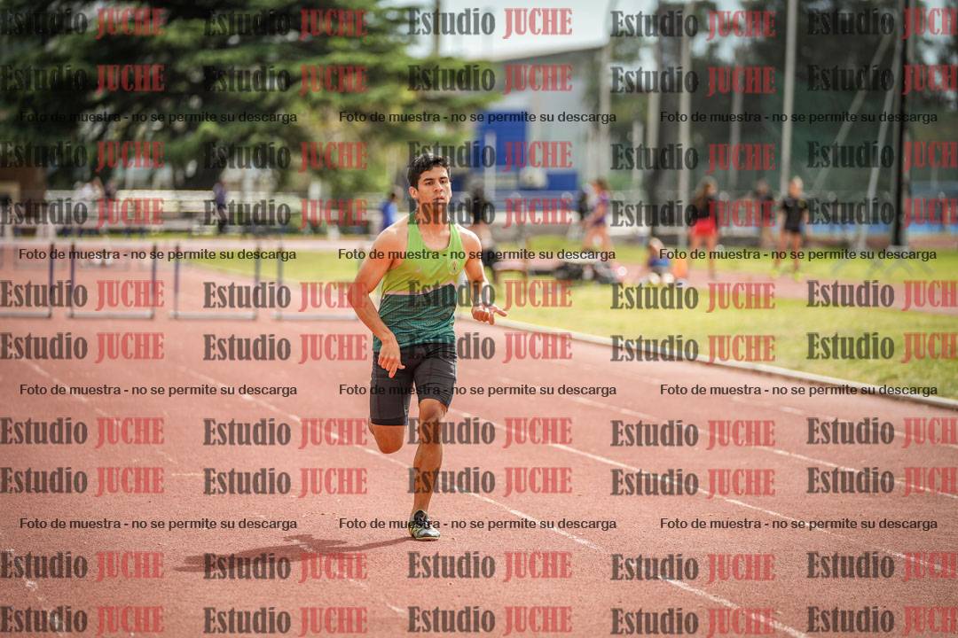 Fotos de los 400 m con vallas de varones