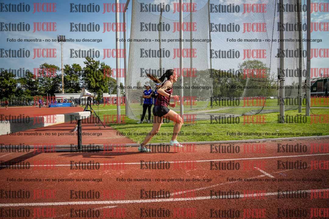 Fotos de los 1500 m con obstáculos de mujeres