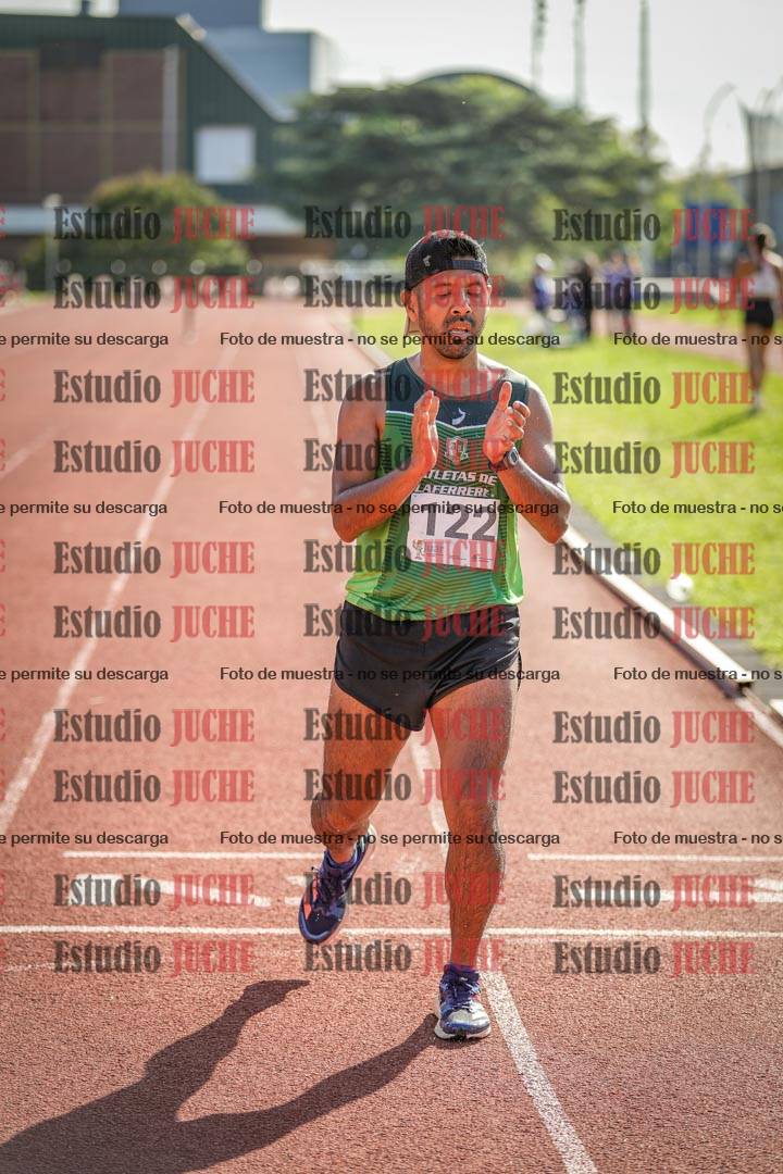 Fotos de los 3000 m con obstáculos de varones