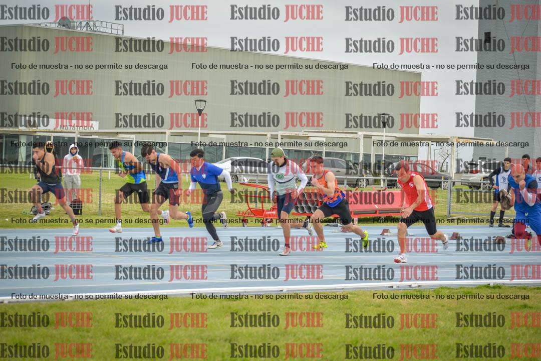 Fotos de los 100 m llanos de varones