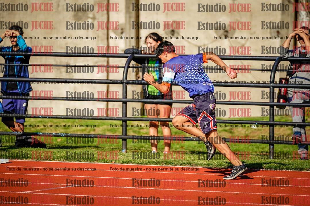 Fotos de los 400 m con vallas de varones