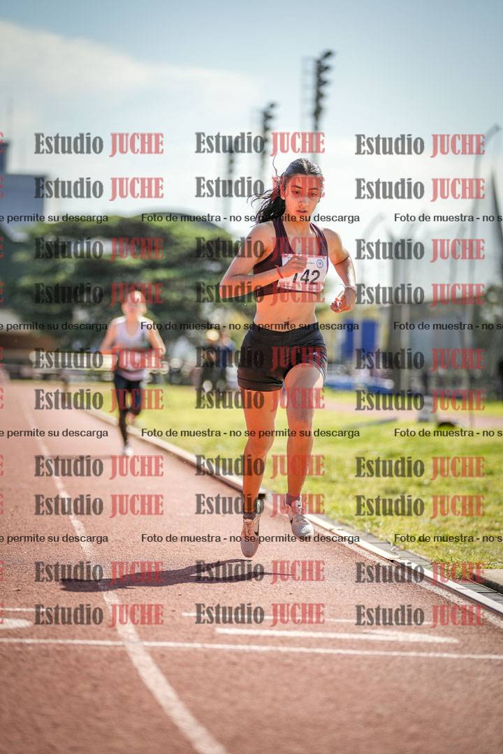 Fotos de los 1500 m con obstáculos de mujeres