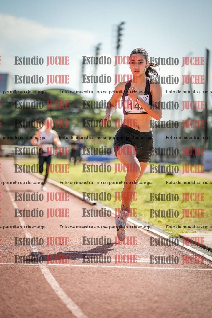 Fotos de los 1500 m con obstáculos de mujeres