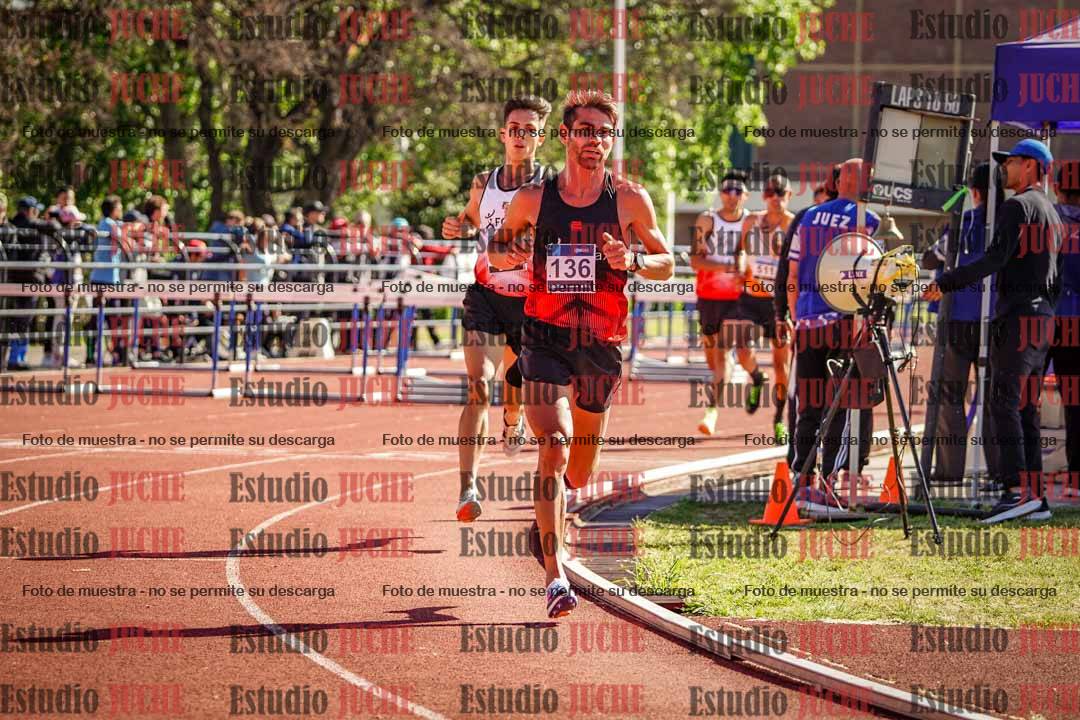 Fotos de los 10.000 m de varones - serie 1
