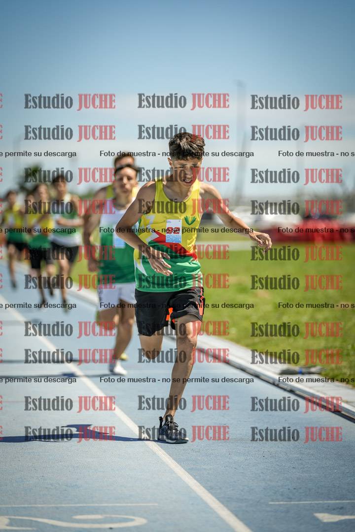 Fotos de los 600 m llanos de varones