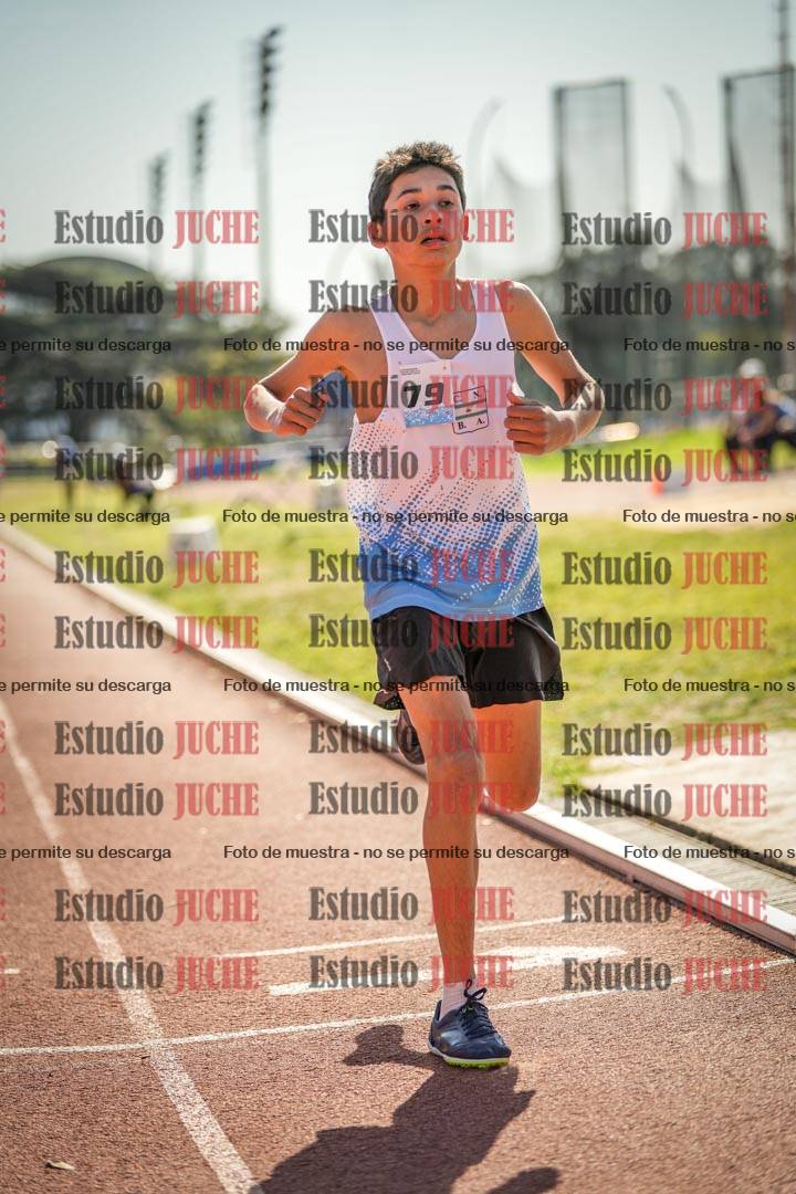 Fotos de los 600 m llanos de varones - U16