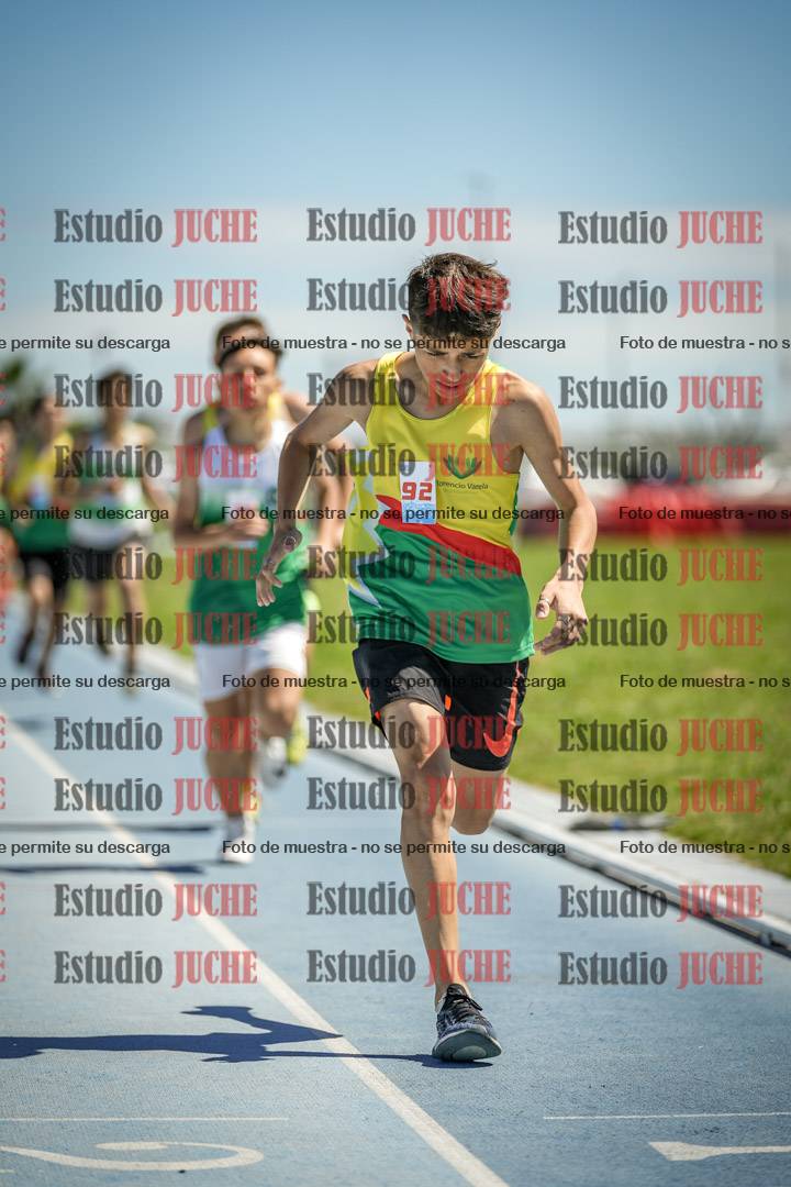 Fotos de los 600 m llanos de varones