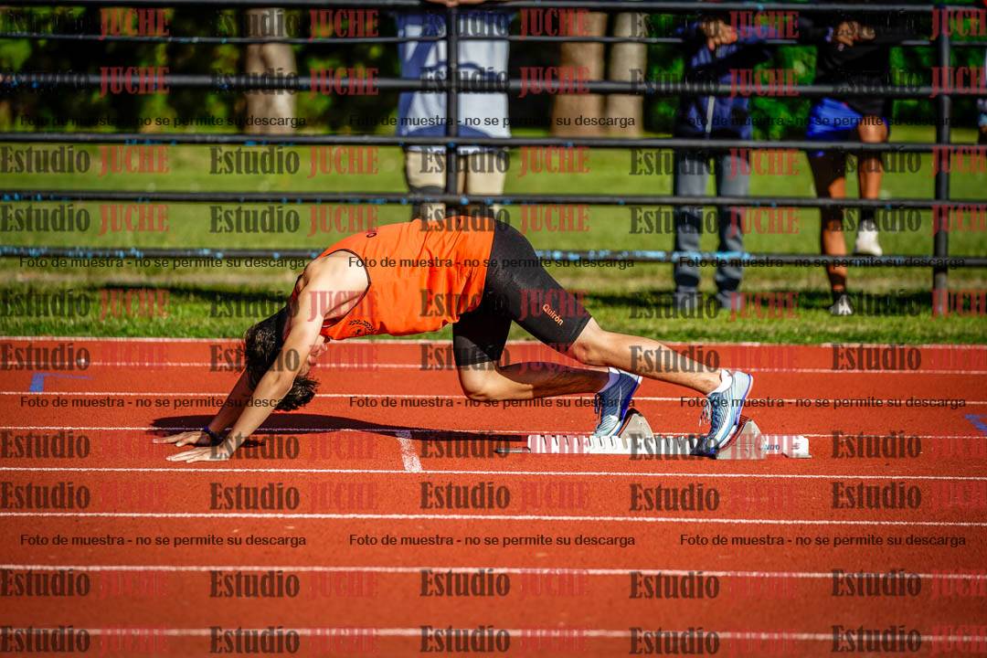 Fotos de los 400 m con vallas de varones