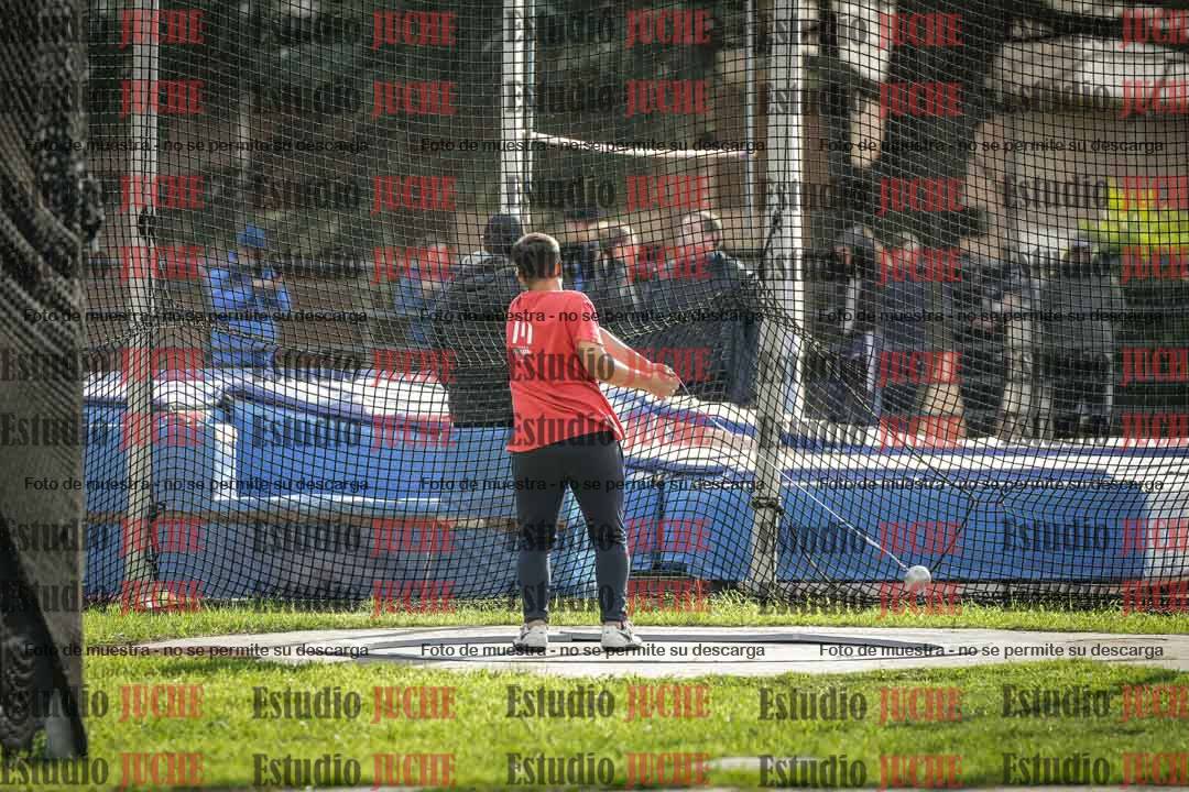 Fotos del lanzamiento de martillo de varones