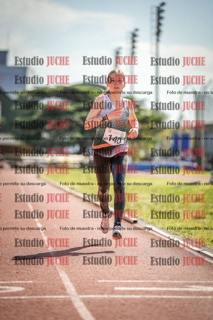 Fotos de los 1500 m con obstáculos de mujeres