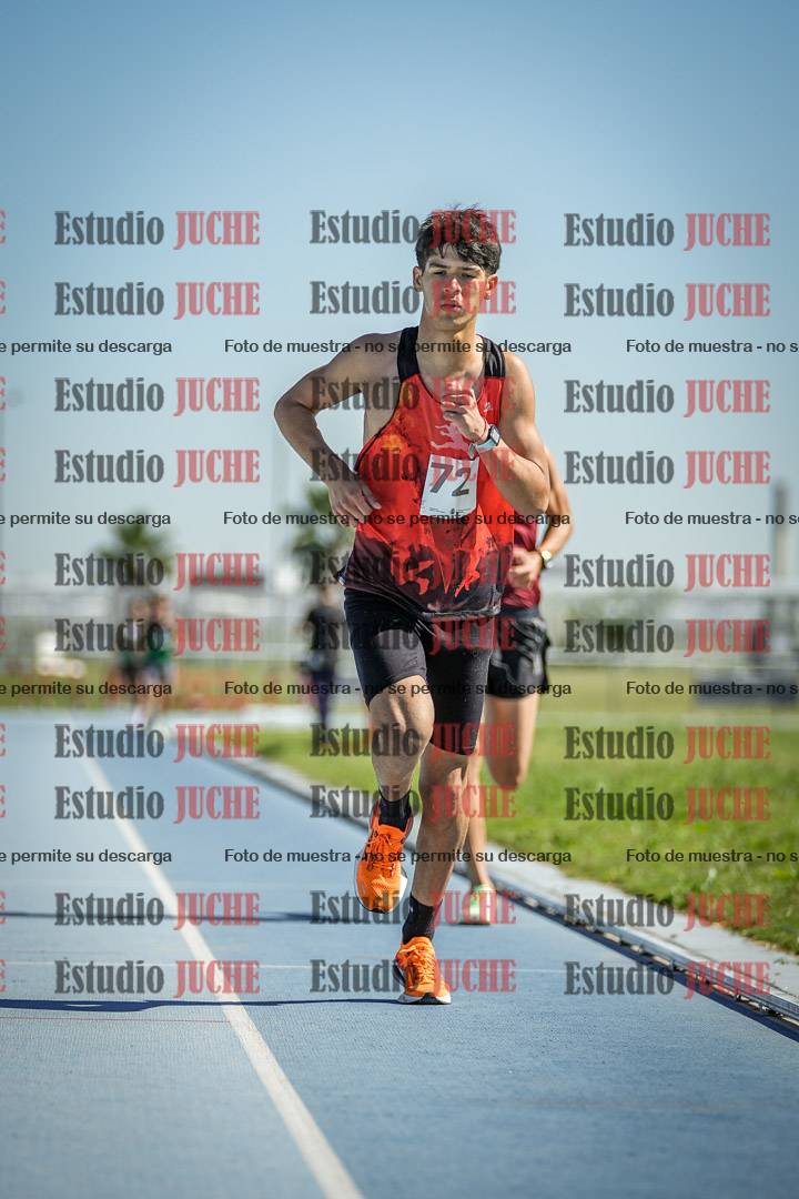 Fotos de los 5000 m de mujeres y varones - serie 1