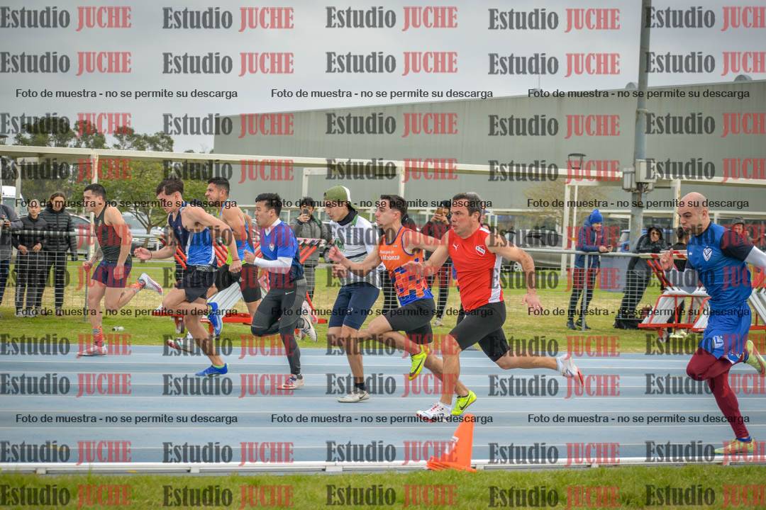 Fotos de los 100 m llanos de varones