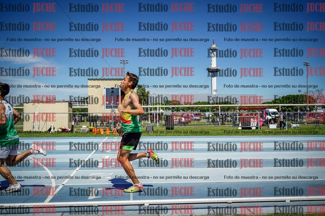 Fotos de los 600 m llanos de varones