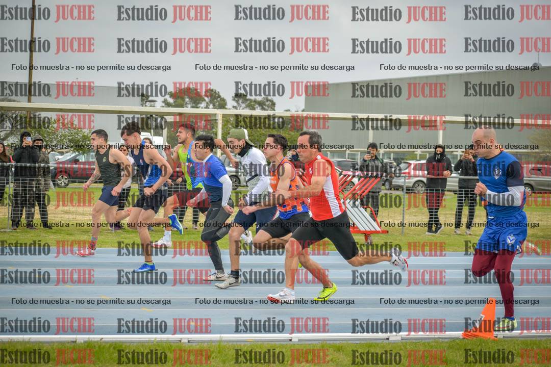 Fotos de los 100 m llanos de varones