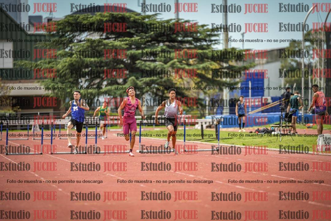 Fotos de los 400 m con vallas de varones
