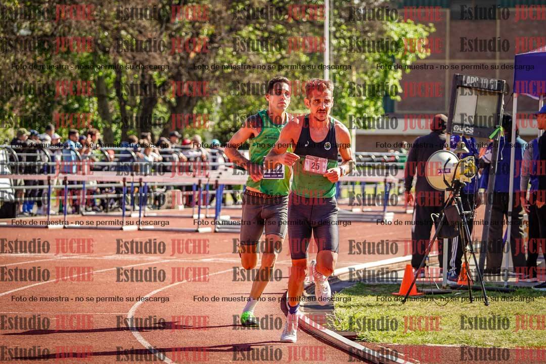 Fotos de los 10.000 m de varones - serie 1