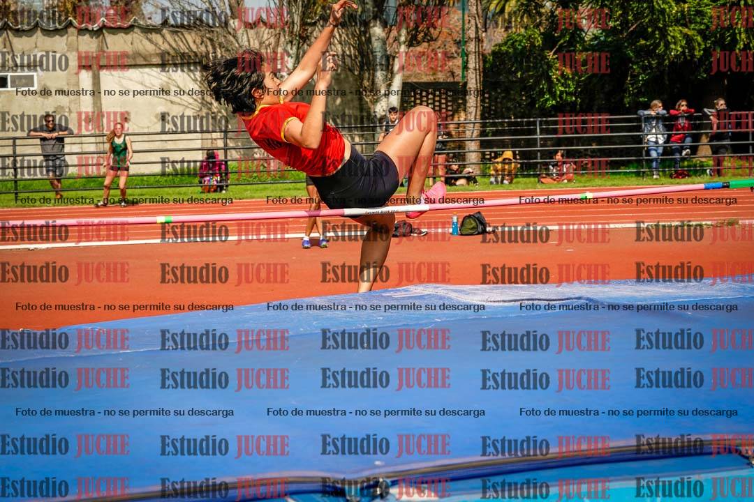 Fotos del salto en alto de mujeres - hexatlón 2