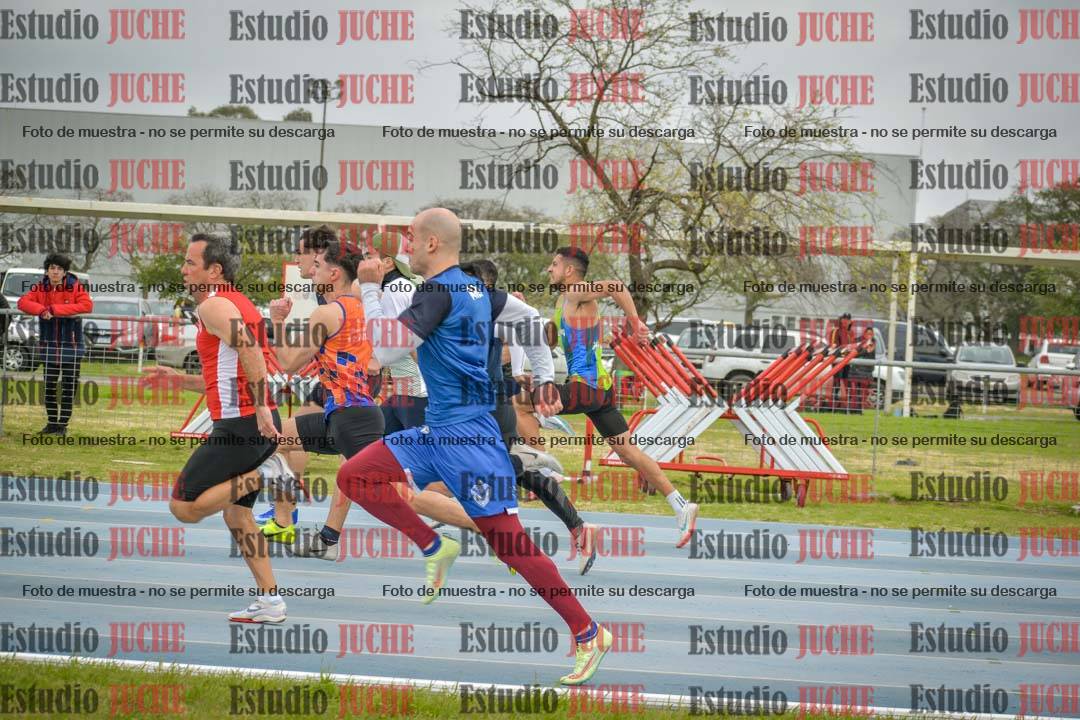Fotos de los 100 m llanos de varones