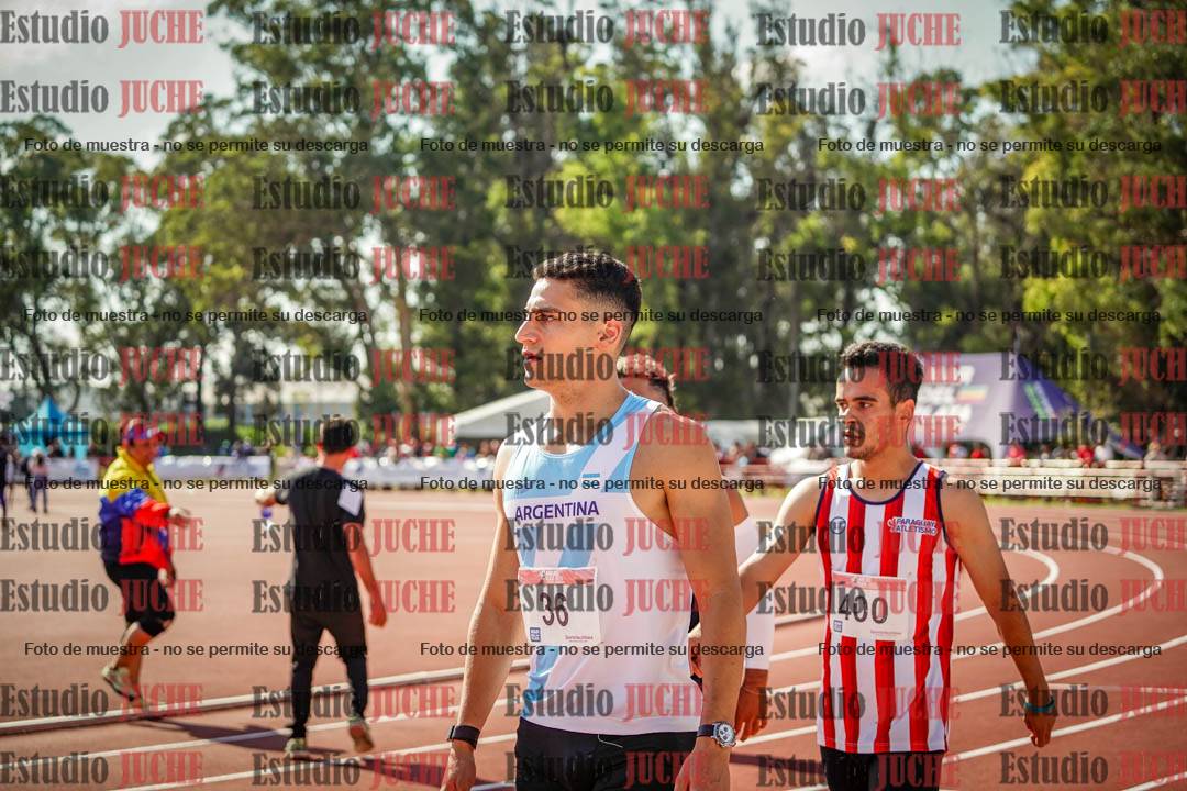 Fotos de algunos extras y podios del día 1