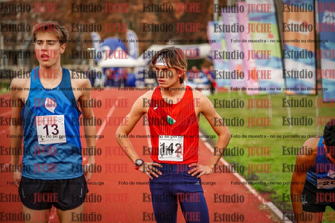Fotos de los 3000 m con obstáculos de varones