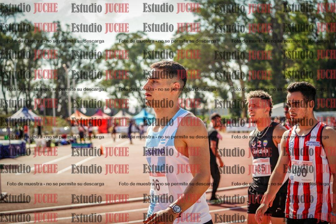 Fotos de algunos extras y podios del día 1