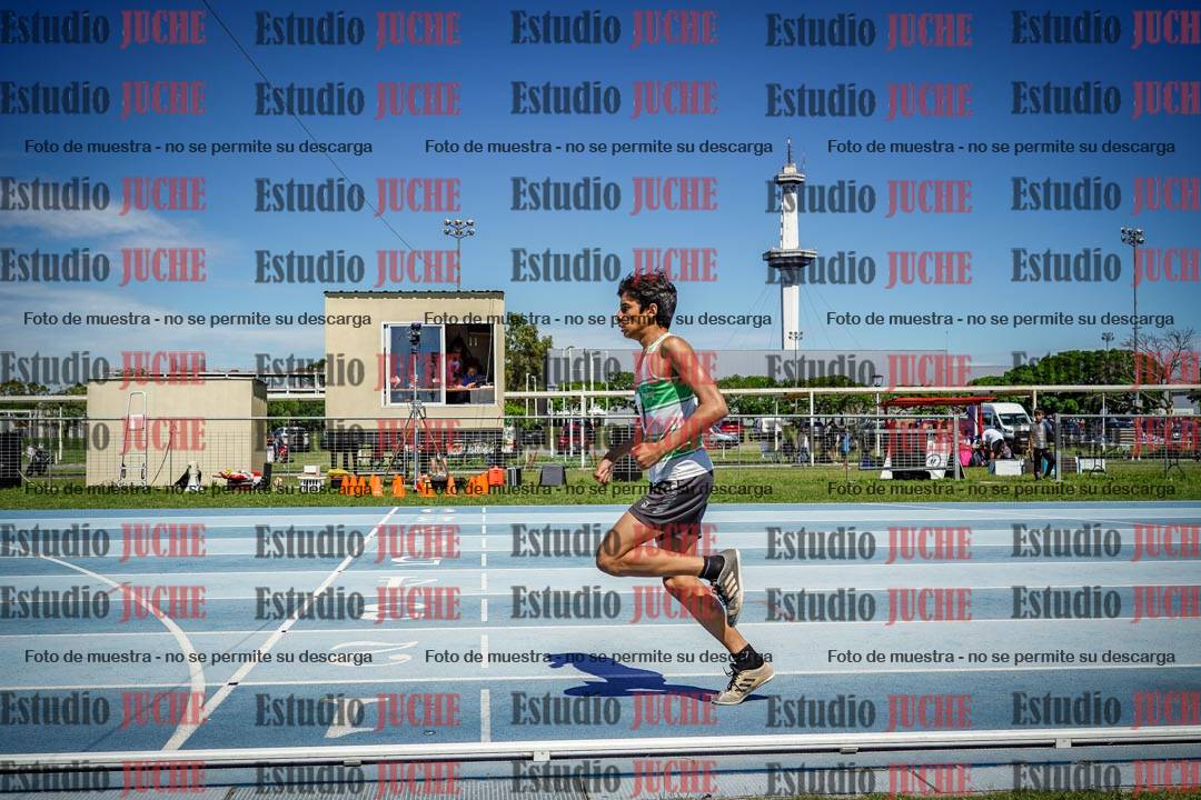Fotos de los 600 m llanos de varones