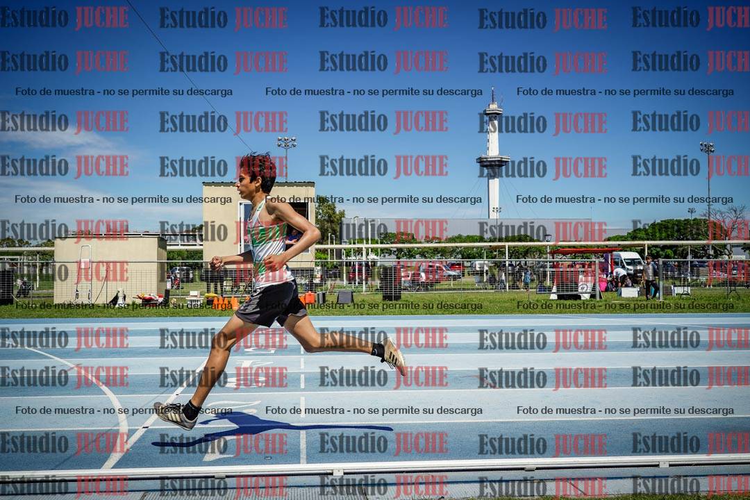 Fotos de los 600 m llanos de varones
