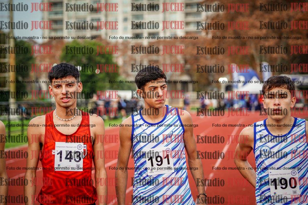 Fotos de los 3000 m con obstáculos de varones