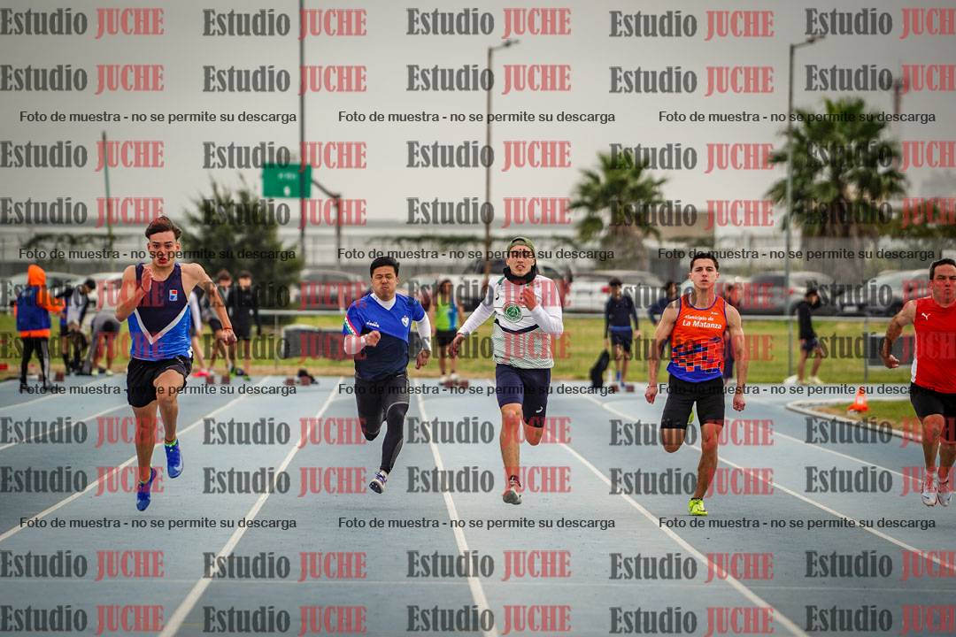 Fotos de los 100 m llanos de varones
