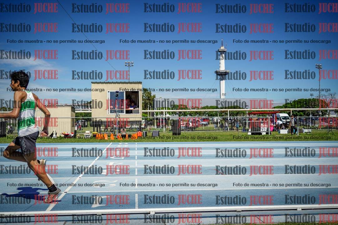 Fotos de los 600 m llanos de varones