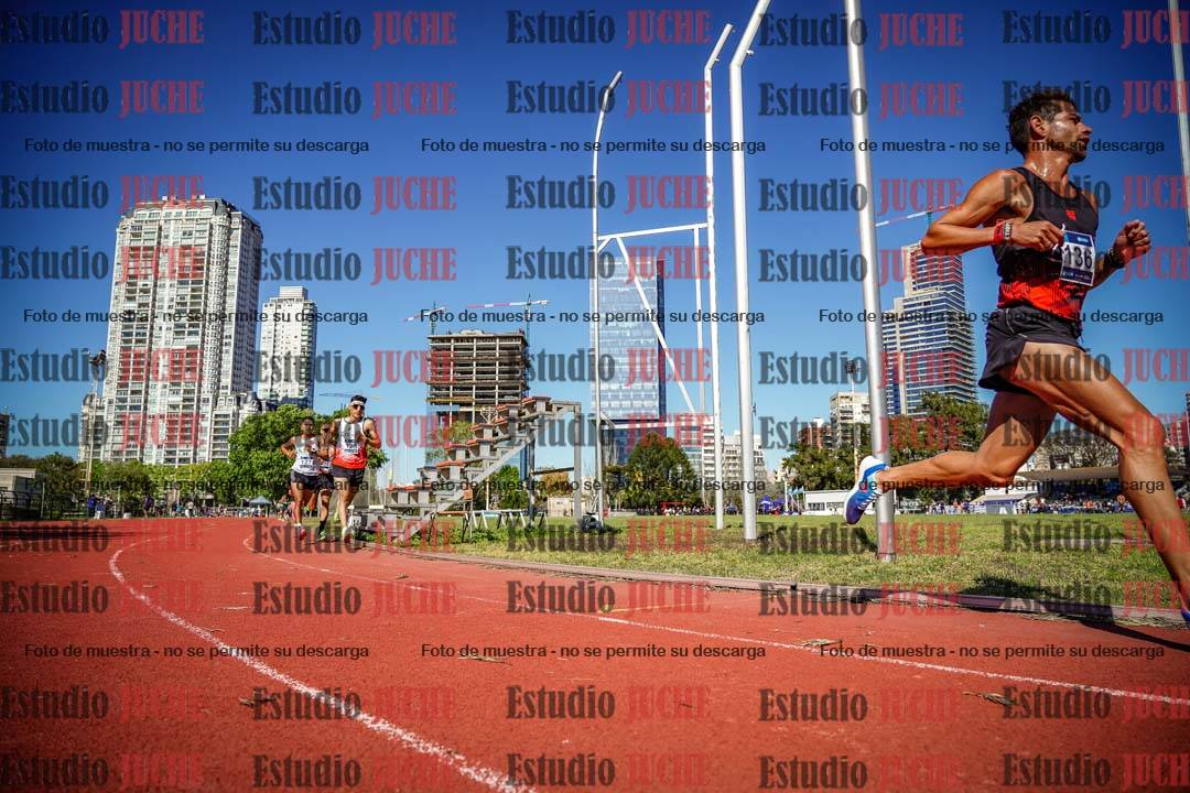 Fotos de los 10.000 m de varones - serie 1