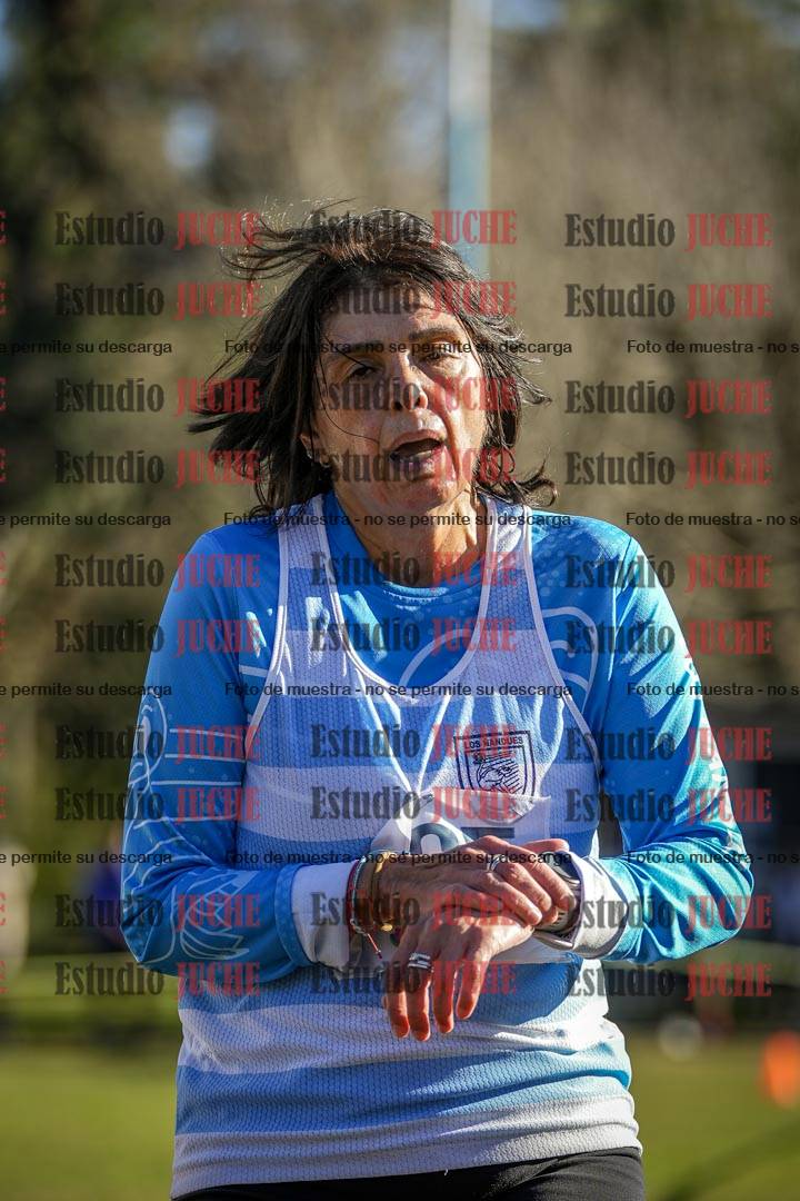 Fotos de la llegada del cross de 4000 m - mujeres