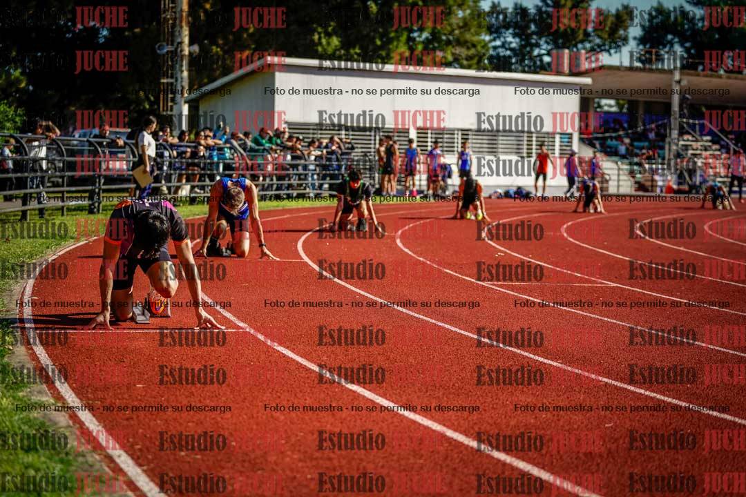 Fotos de los 400 m con vallas de varones