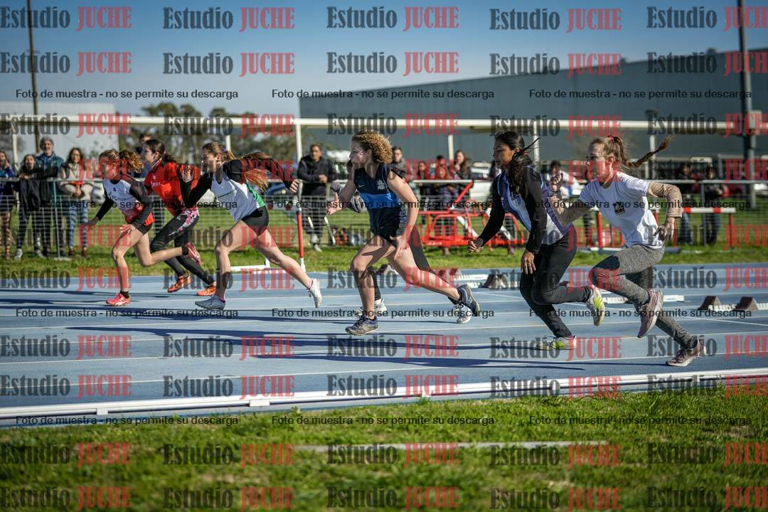 Fotos de los 80 m llanos de mujeres - U14