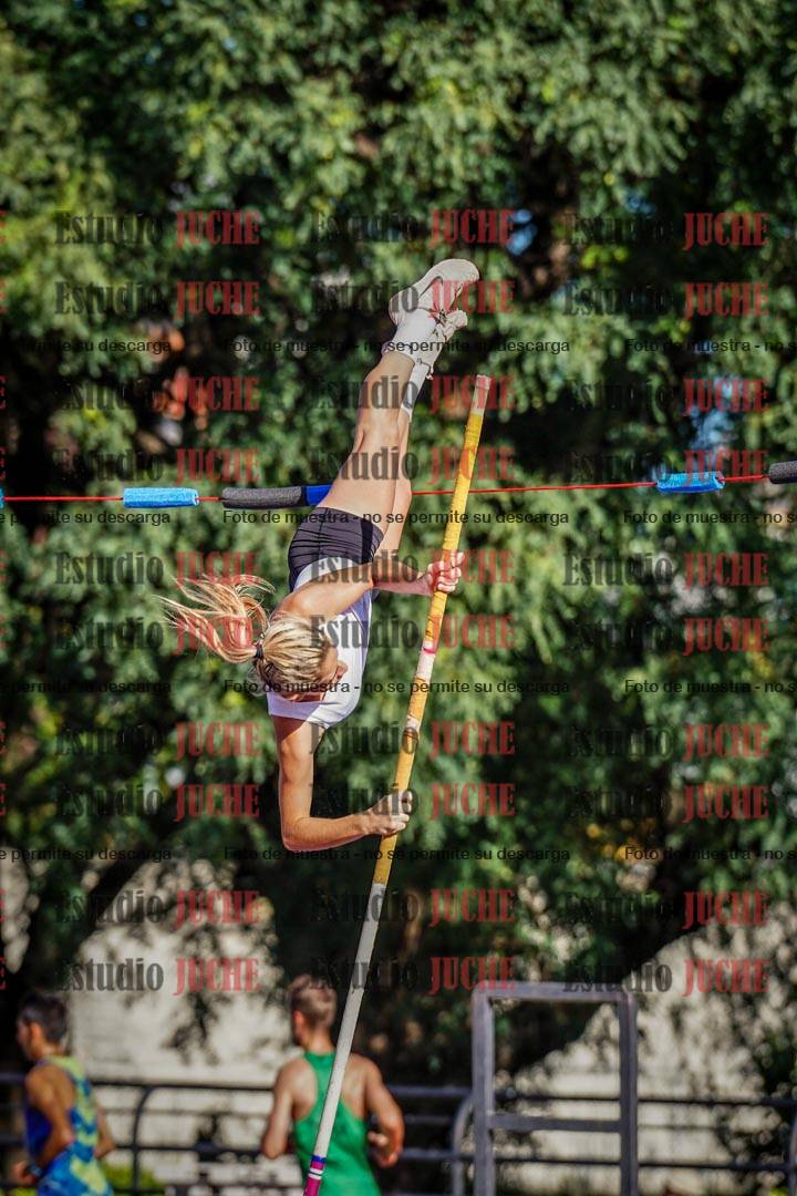 Fotos del salto con garrocha de mujeres y varones