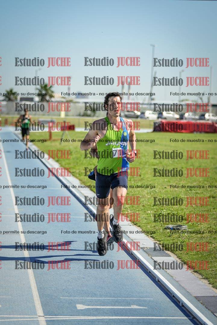 Fotos de los 5000 m de mujeres y varones - serie 1