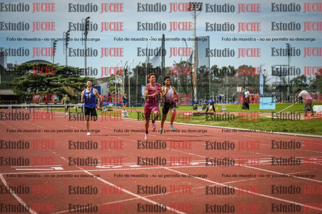 Fotos de los 400 m con vallas de varones