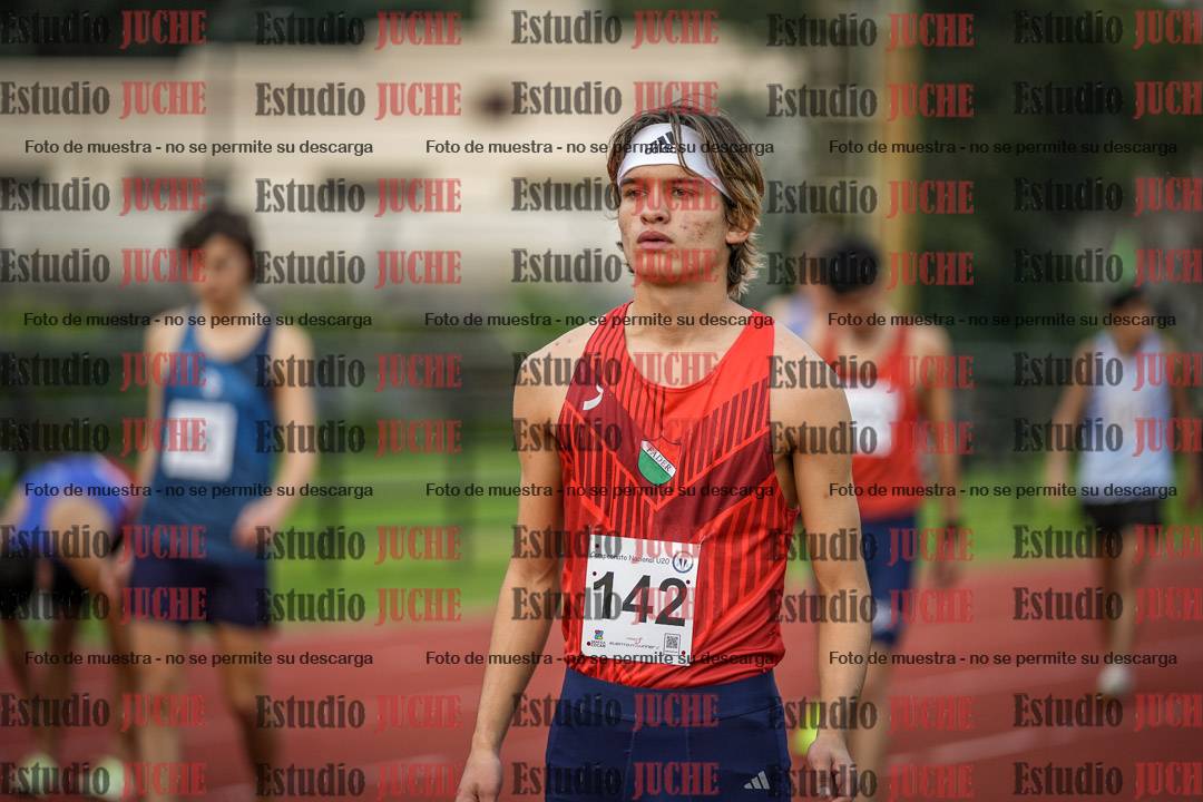 Fotos de los 3000 m con obstáculos de varones
