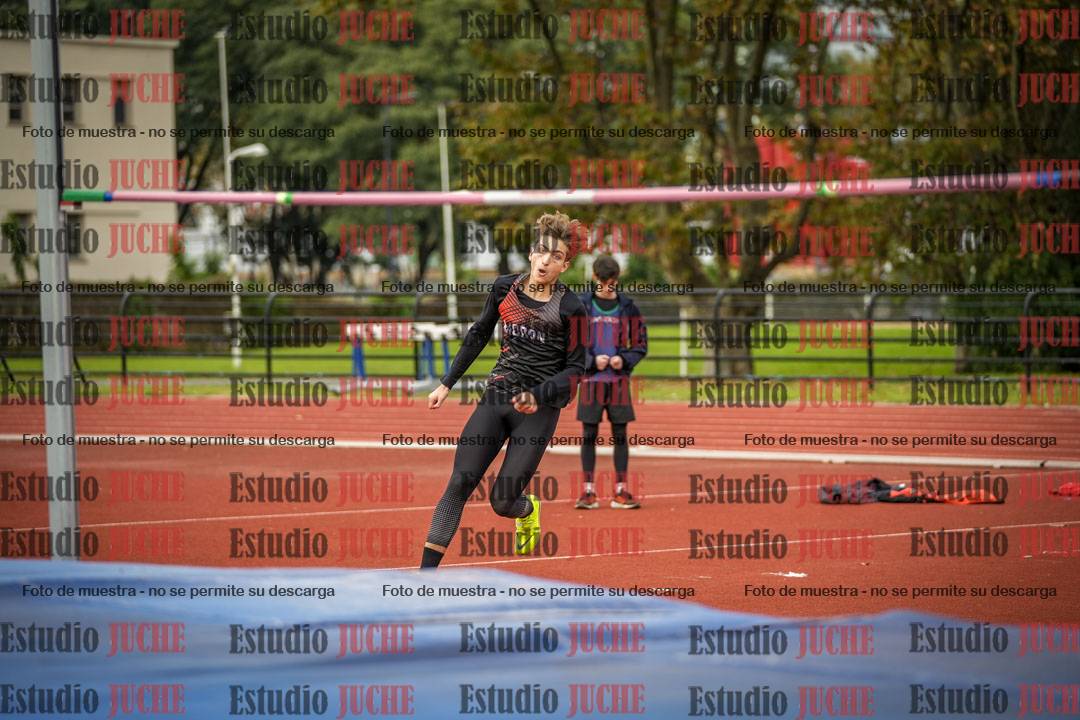 Fotos del salto en alto de varones