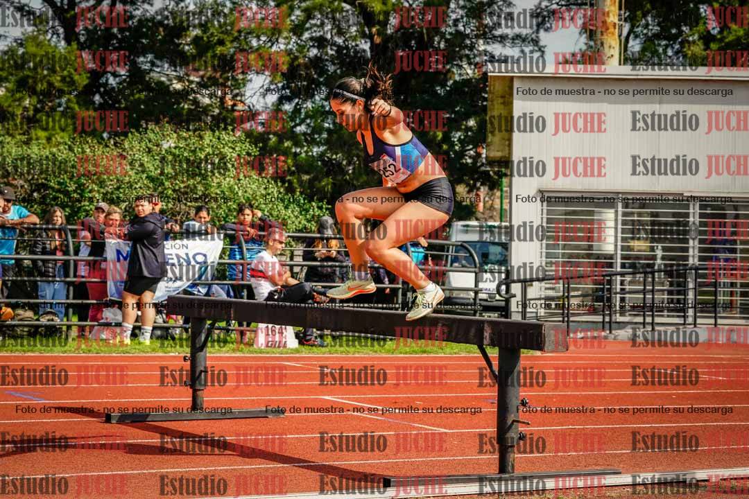 Fotos de los 1500 m con obstáculos de mujeres