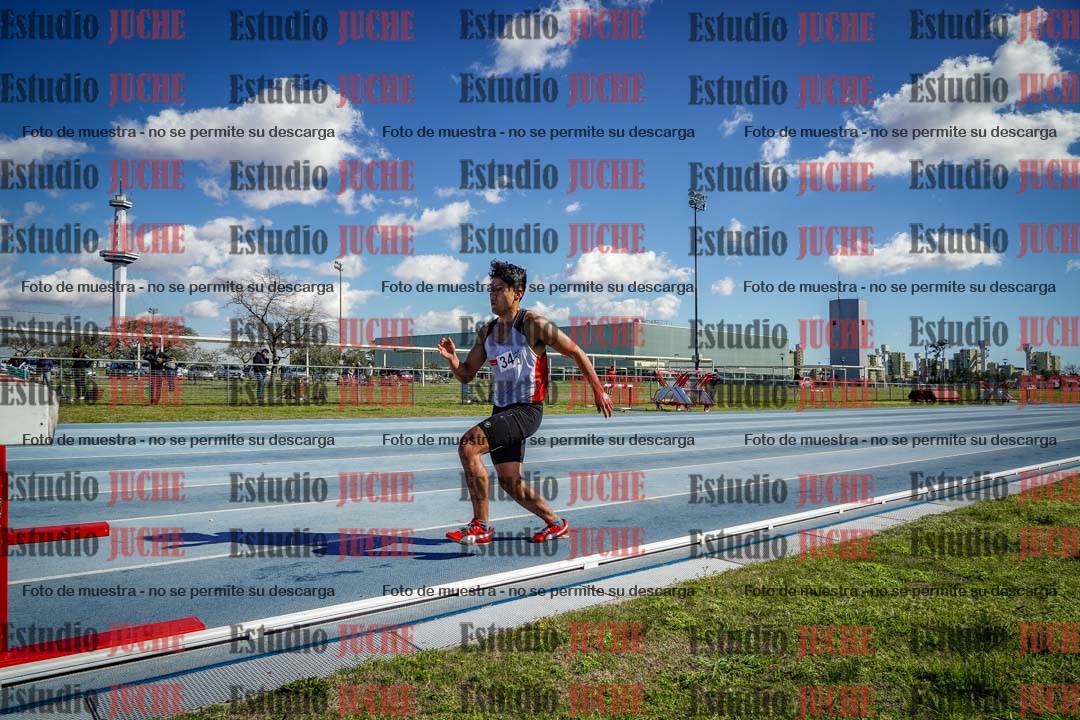 Fotos de los 3000 m con obstáculos de varones