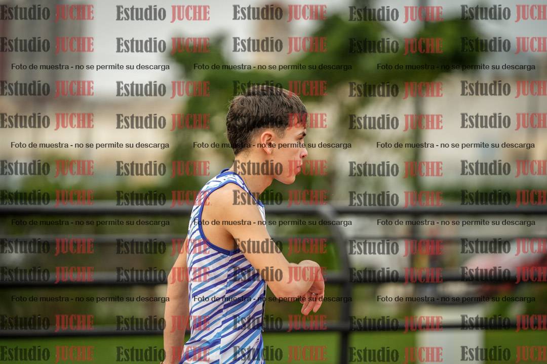 Fotos de los 3000 m con obstáculos de varones