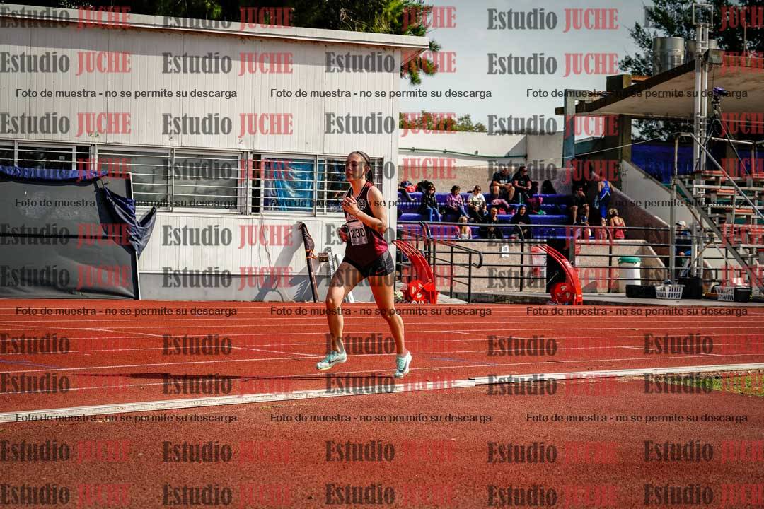 Fotos de los 1500 m con obstáculos de mujeres